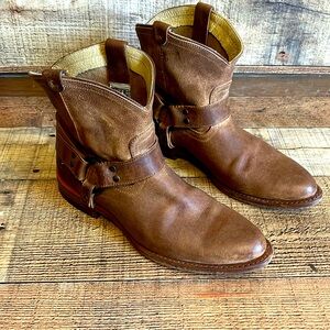Frye Harness Distressed Leather Boots Saddle Brown Size 8.5